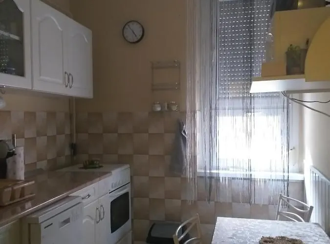 Ilona Apartament *