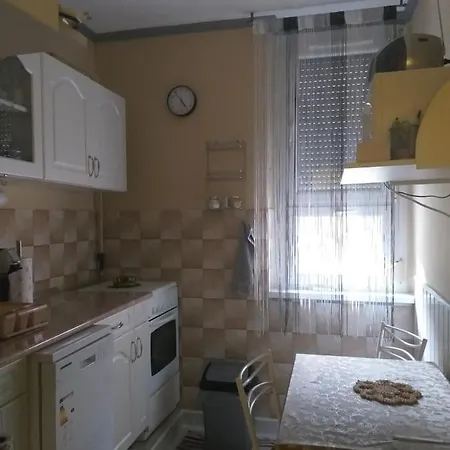 Ilona Apartman *